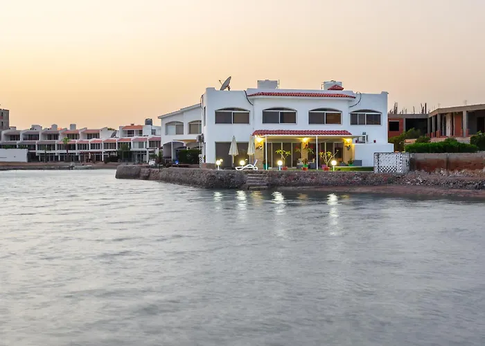 Aden - Sea View - أجانب فقط Oda ve Kahvaltı Hurgada